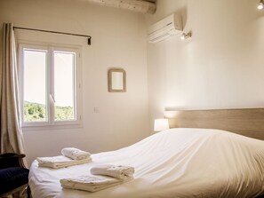 3 Schlafzimmer, Bügeleisen/Bügelbrett, Reisekinderbett, kostenloses WLAN