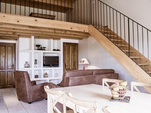 Interior - Villa Sauvignon - private terrace and garden (Saint-Maurice-d’Ardèche)