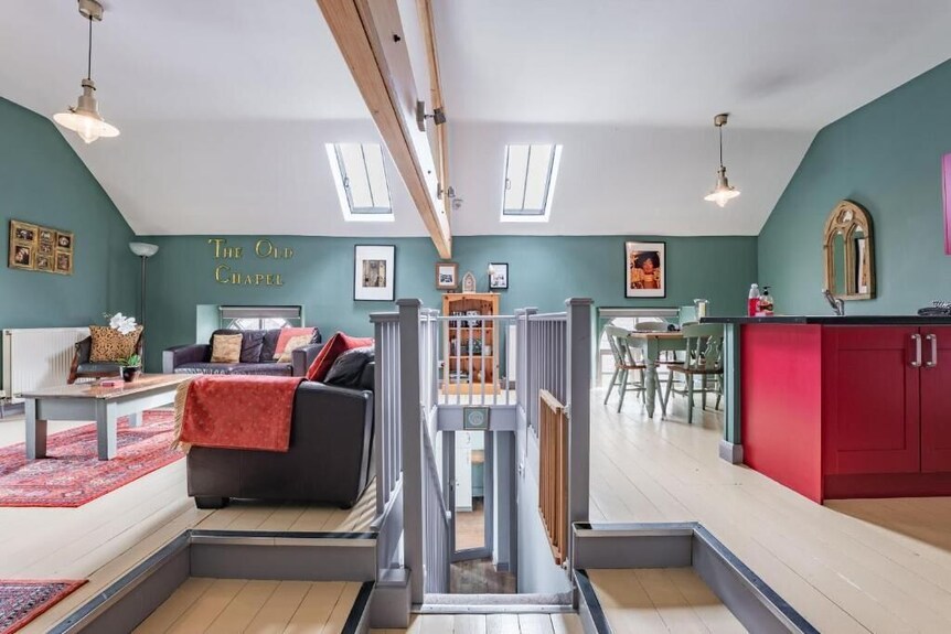 Host & Stay | Nine Ladies - Bakewell