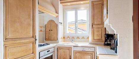 Frigorífic, microones, forn i rentaplats