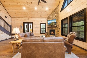 Unclassified image, 3 of 69, button