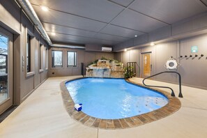 Unclassified image, 5 of 69, button