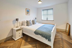 3 soverom, reiseseng for barn, wi-fi og sengetøy