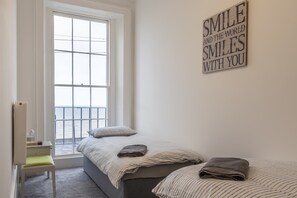 2 bedrooms, WiFi, bed sheets