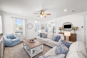 TV - Holiday Availability! Private Pool! Fun at the Bay! Grill! Firepit! (Port St Joe)