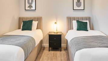 2 bedrooms, iron/ironing board, travel cot, WiFi