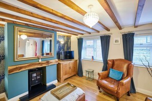 TV - Host & Stay | Anvil Cottage (Kirkbymoorside)