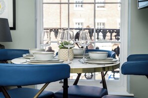 تناول الطعام