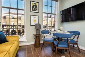 تلفزيون، مكتب