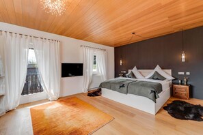 Desk, iron/ironing board, travel cot, WiFi - Felder´s - Boutique House (Blaichach)