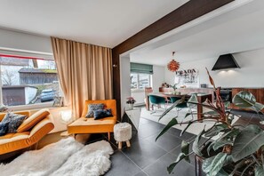 TV, fireplace, table football, stereo - Felder´s - Boutique House (Blaichach)