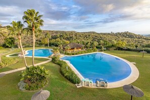 Innenpool, beheizter Pool