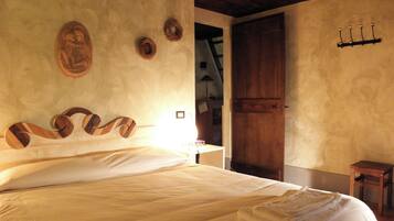 Apartment, Hill View