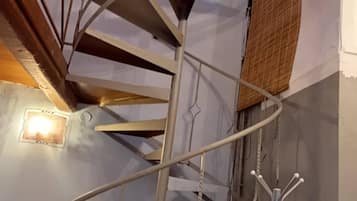 House, 2 Bedrooms, Smoking, Balcony | Interior