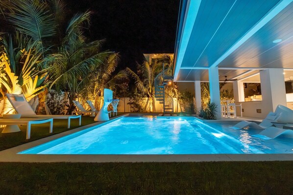 Beheizter Pool