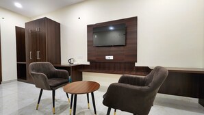 Unclassified image, 2 of 54, button - Raina's BnB (Solan)