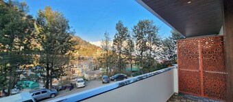 Raina's BnB
