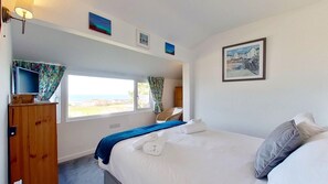 2 Schlafzimmer, Bügeleisen/Bügelbrett, Internetzugang, Bettwäsche