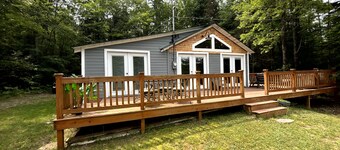 The perfect family getaway on Mt. View Lake. Pet friendly!
