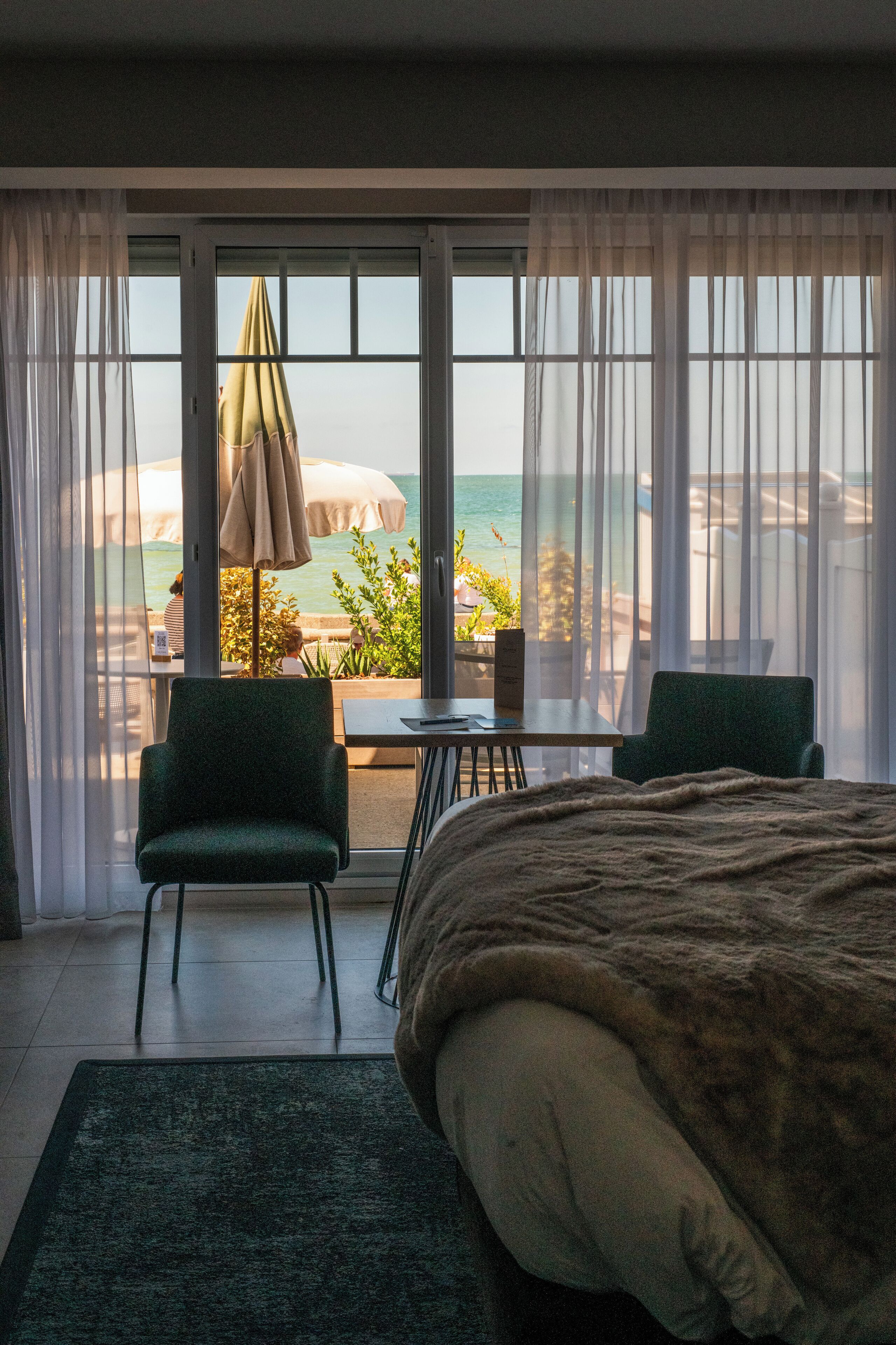 In-room safe, soundproofing, iron/ironing board, free WiFi