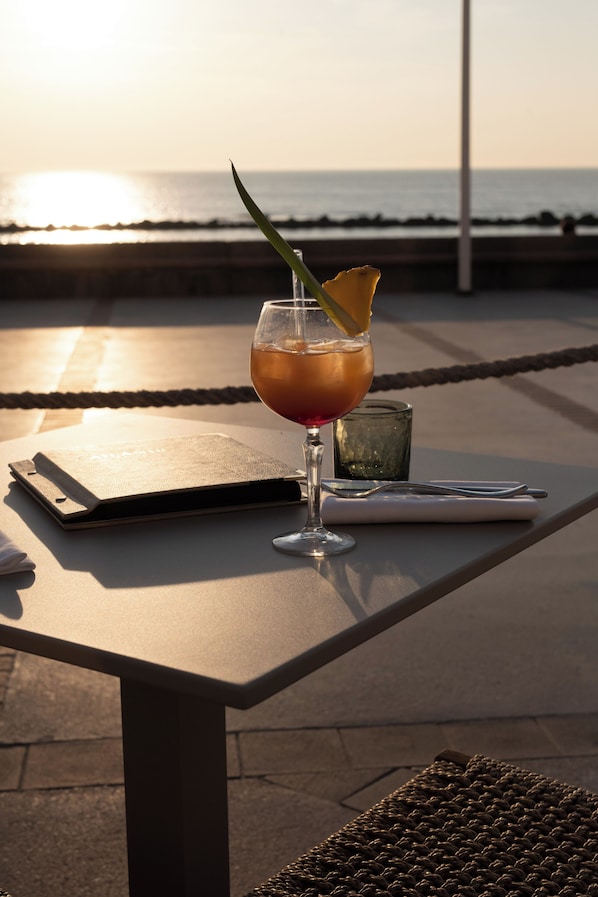 Khu ẩm thực ngoài trời