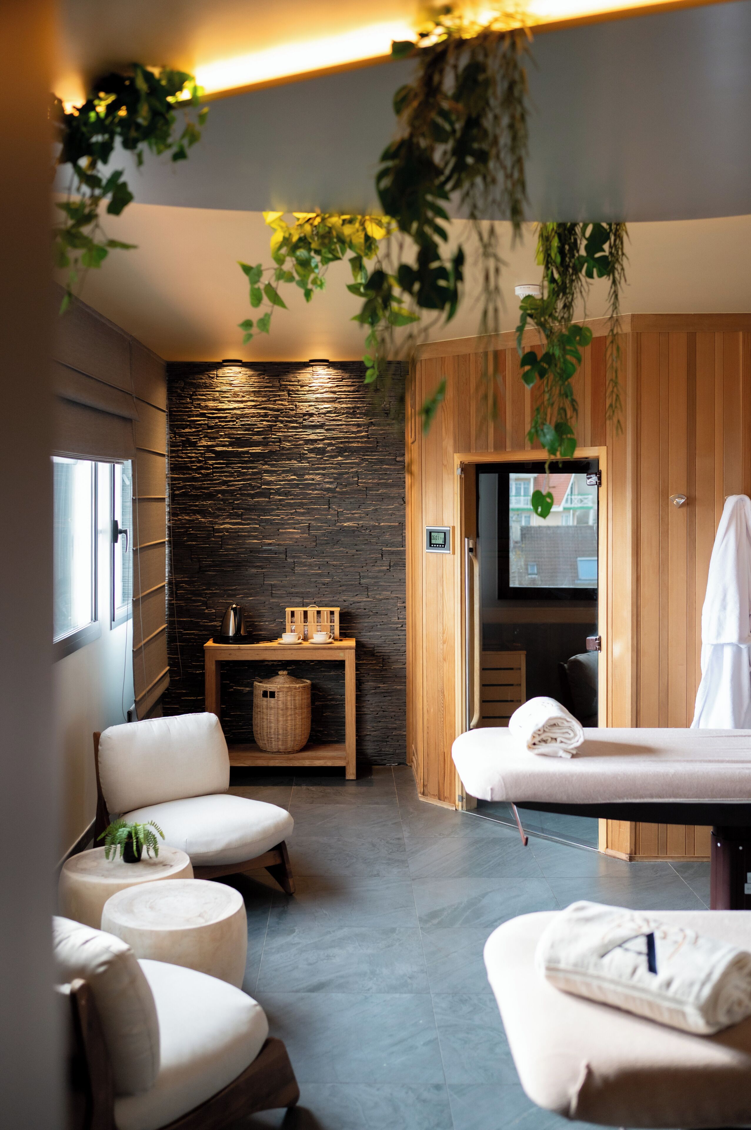 Hot stone massages, prenatal massages, massages