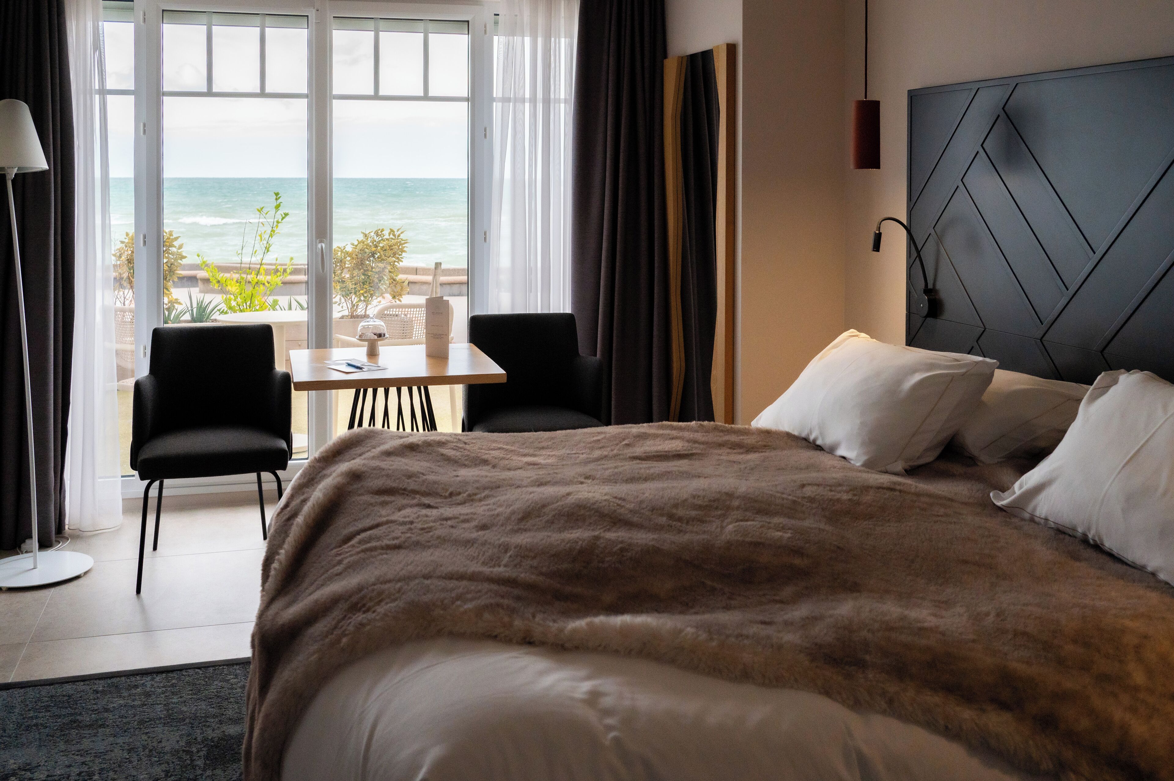 Camera Exclusive con letto matrimoniale o 2 letti singoli, balcone, vista mare | Una cassaforte in camera, insonorizzazione, ferro/asse da stiro