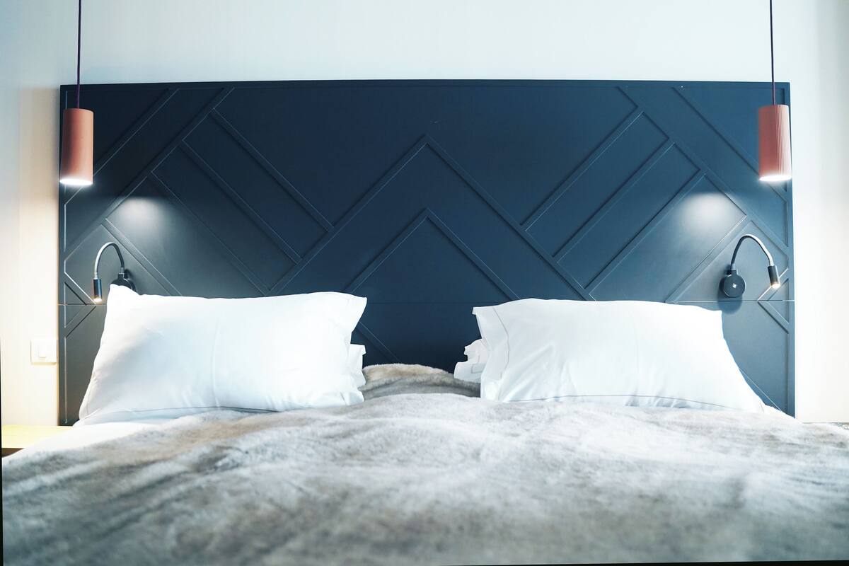 Suite Junior, vue mer | Minibar, coffres-forts dans les chambres, chambres insonorisées