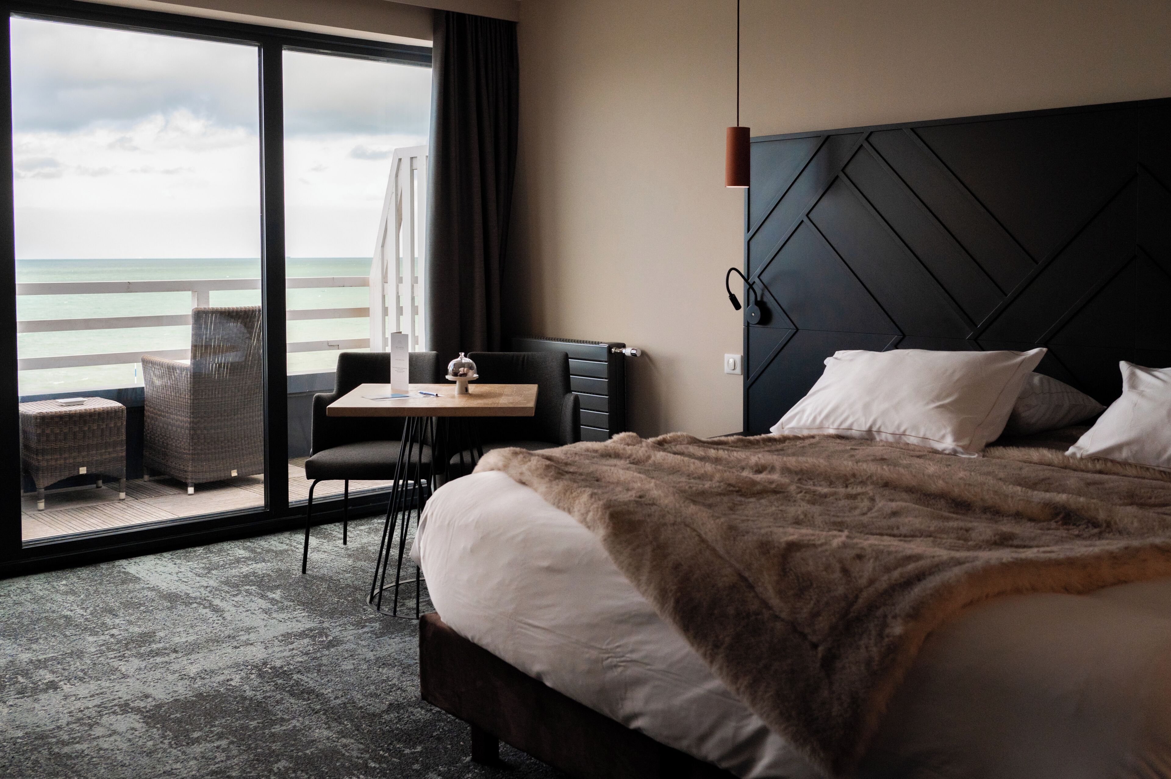 Camera Comfort, balcone, vista mare | Una cassaforte in camera, insonorizzazione, ferro/asse da stiro