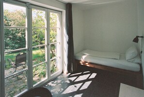 3 habitaciones, cuna de viaje, wifi y ropa de cama