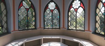 REMISE ground floor: Garden apartment with wood-burning stove, terrace and water access