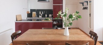 REMISE ground floor: Garden apartment with wood-burning stove, terrace and water access