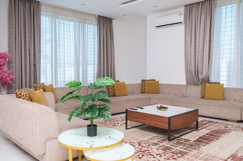 Kibada White Villa