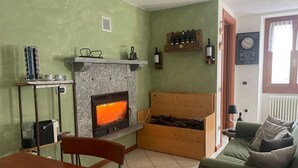 Living area - Casa degli Alpaca - Lake View (Biosio)
