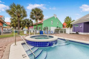Pool - 🏝️Gated Community-Great Amenities-Coral Retreat🌊 (Pensacola)