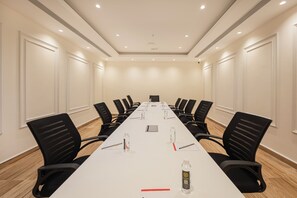 Meeting facility - Lemonridge Hotels IDPL Balanagar (Hyderabad)