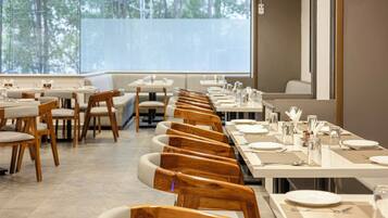 Buffet breakfast on weekends (INR 250 per person)