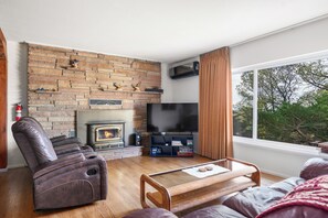 Smart TV - Casa Pinon- Minutes away from downtown, museums and shopping! (Santa Fe)