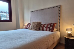 2 habitaciones, tabla de planchar con plancha y wifi gratis 