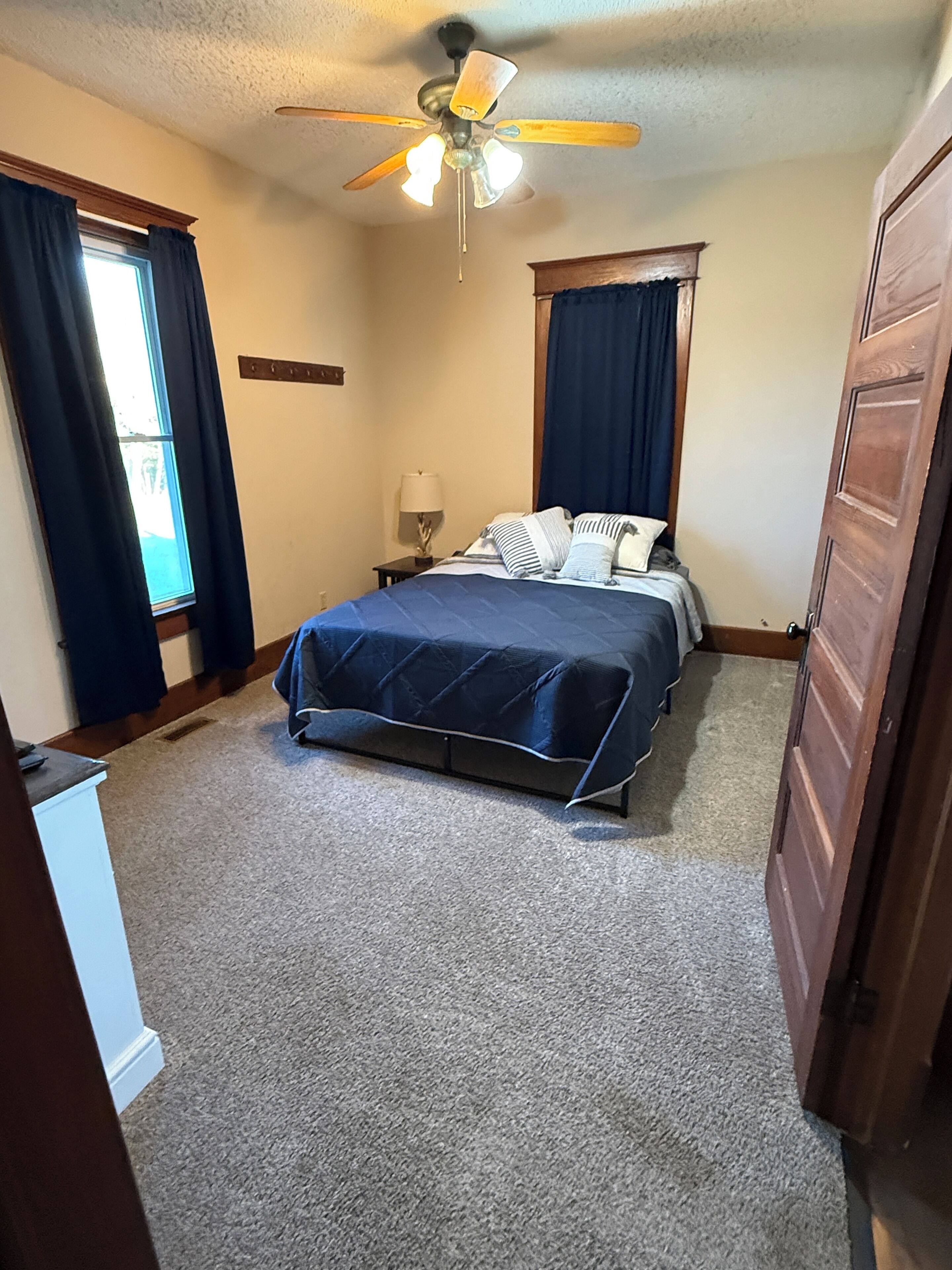 4 slaapkamers, reisbedje, gratis wifi, beddengoed