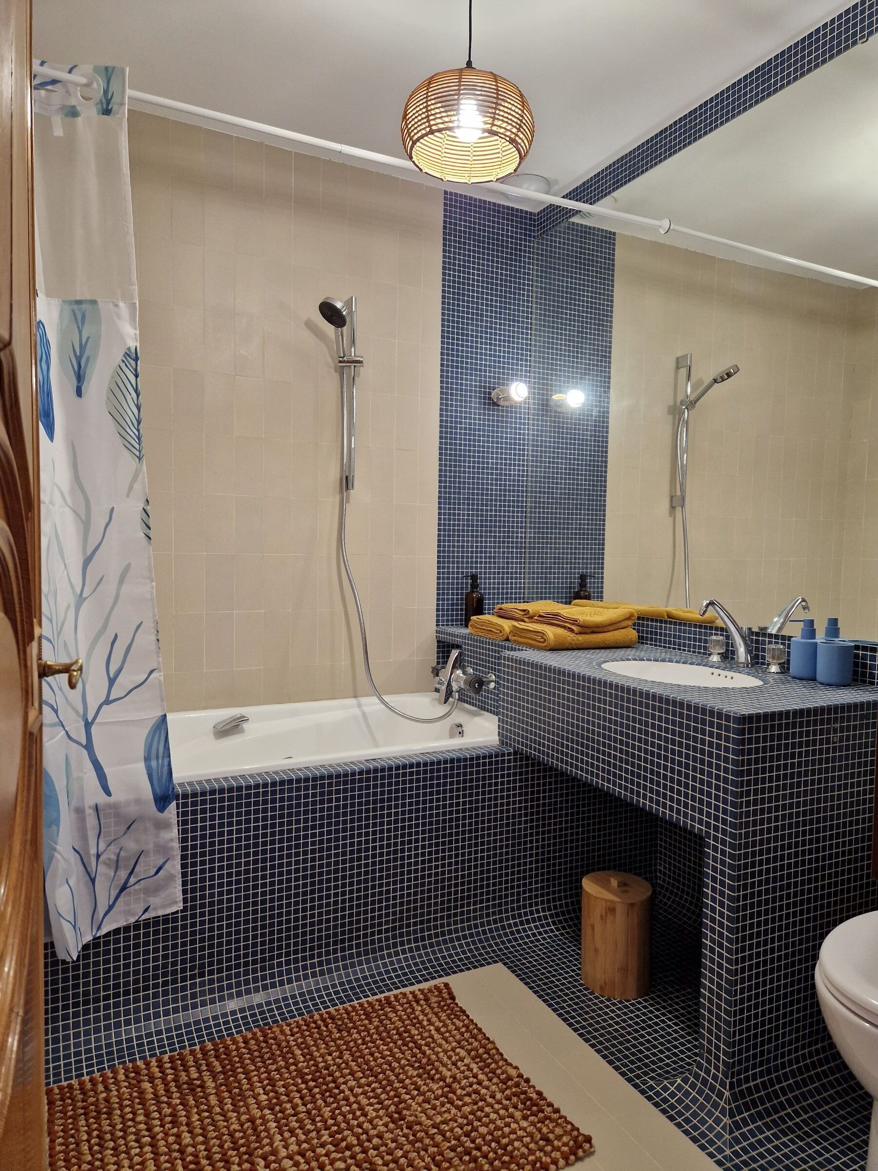 Hair dryer, towels, soap, shampoo