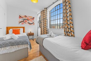 3 chambres, fer et planche à repasser, accès au Wi-Fi (inclus)