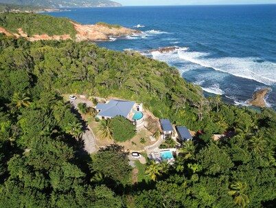 Hibiscus Caribbean Garden suite with pool