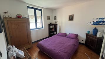 2 chambres, lit parapluie, Wi-Fi, draps fournis
