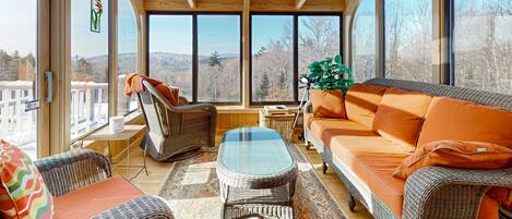 TV, fireplace, DVD player