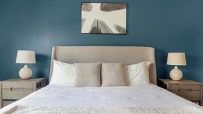 1 bedroom, desk, iron/ironing board, WiFi - Landing | Modern 1BD, Clubhouse, Courtyard (Atlanta)