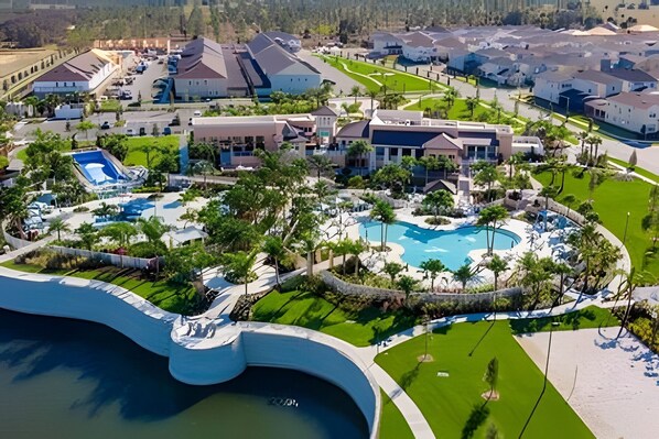 Exterior - Solara Resort Unique Experience 6BD Home (Kissimmee)