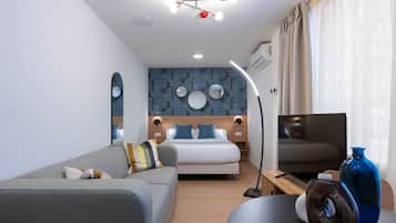 Superior Studio | 1 bedroom, free cribs/infant beds, free WiFi, bed sheets
