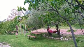 Tempat makan outdoor