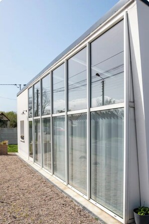 Property grounds - Atypical gîte Les Epinettes, 10 minutes from the beach in the Baie de Somme (Cayeux-sur-Mer)